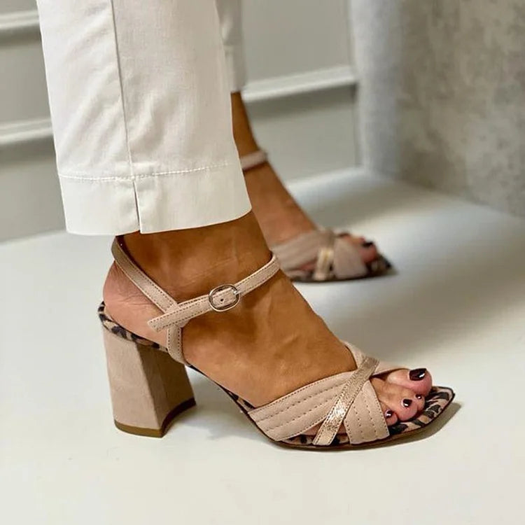SANDALIAS DE TACÓN CON TIRA CRUZADA