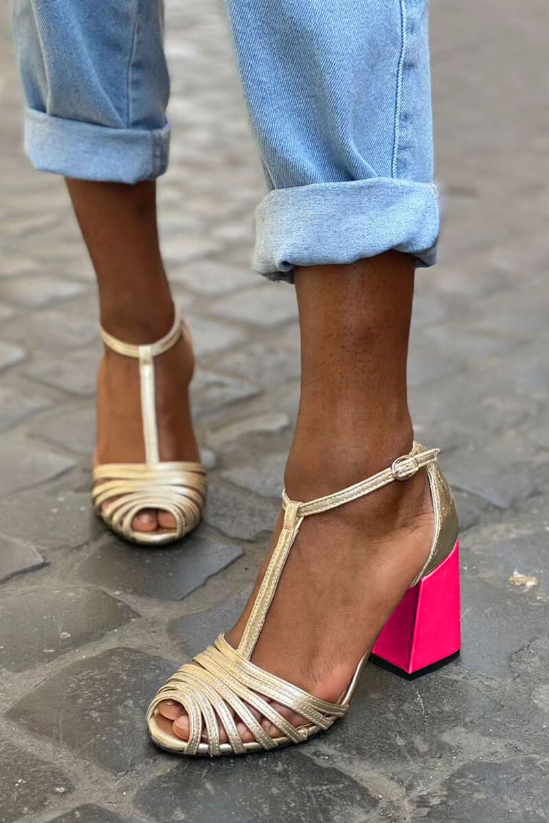SANDALIAS ELEGANTES CON TIRANTE EN T