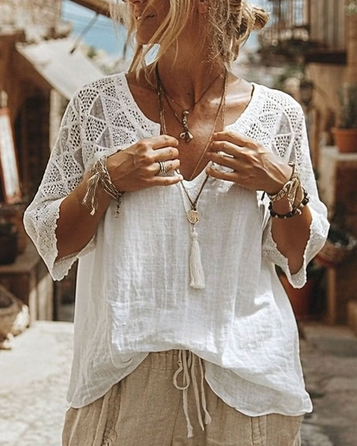 Blusa con Cuello en V y Detalle de Encaje