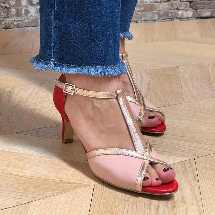 SANDALIA ELEGANTE CON CINTURÓN EN T